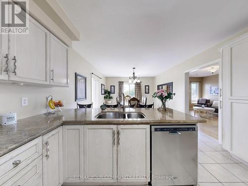 24 Cachet Hill Crescent, Vaughan, ON - Indoor Photo Showing Kitchen With Double Sink