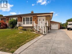 71 GAMBELLO CRESCENT Toronto, ON M3J 1W2