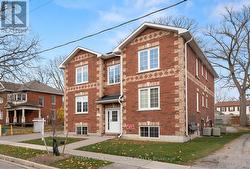 # 1 - 443 TIMOTHY STREET Newmarket, ON L3Y 1P7