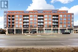 518 - 7608 YONGE STREET Vaughan, ON L4J 1V9