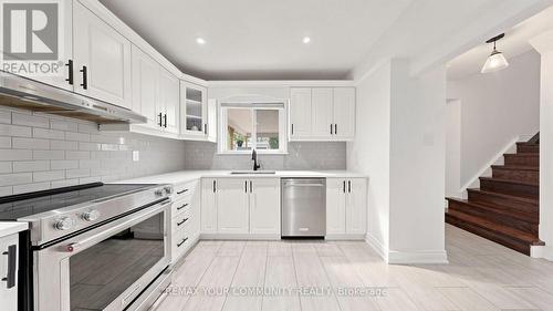 48 Crossbow Crescent, Toronto, ON - Indoor Photo Showing Kitchen