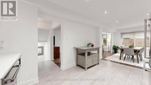 48 Crossbow Crescent, Toronto, ON - Indoor Photo Showing Dining Room