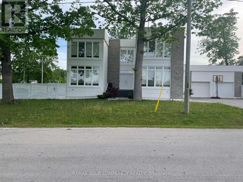 338 WOODALE AVENUE  Oakville, ON L6K 2N7