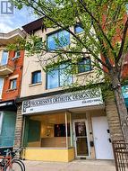 802 BLOOR STREET W Toronto, ON M6G 1L9