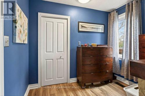 328 East 19Th Street, Hamilton, ON - Indoor