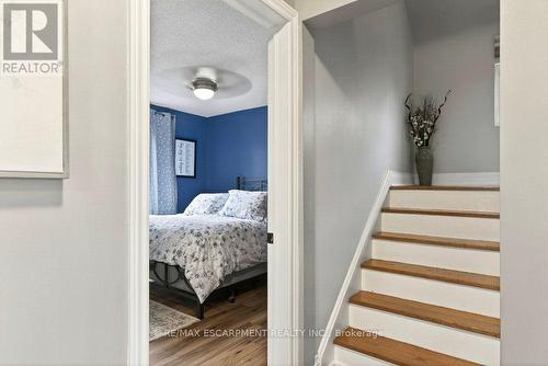 328 East 19Th Street, Hamilton, ON - Indoor Photo Showing Other Room