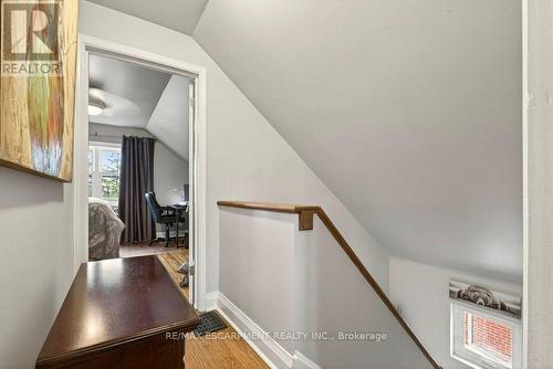 328 East 19Th Street, Hamilton, ON - Indoor Photo Showing Other Room