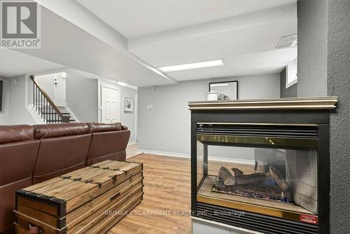 328 East 19Th Street, Hamilton, ON - Indoor Photo Showing Living Room With Fireplace