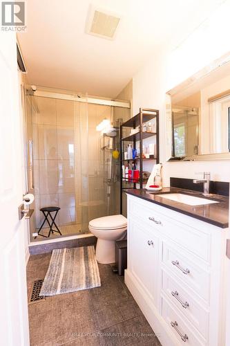 2950 17Th Side Road, King, ON - Indoor Photo Showing Bathroom