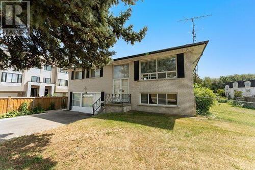 225 16TH AVENUE , Richmond Hill, Ontario L4C 7A6 2