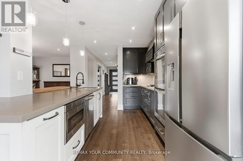 68 Goyo Gate, Vaughan, ON - Indoor Photo Showing Kitchen With Upgraded Kitchen