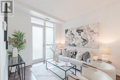 102 - 39 UPPER DUKE CRESCENT  Markham, ON L6G 0B8