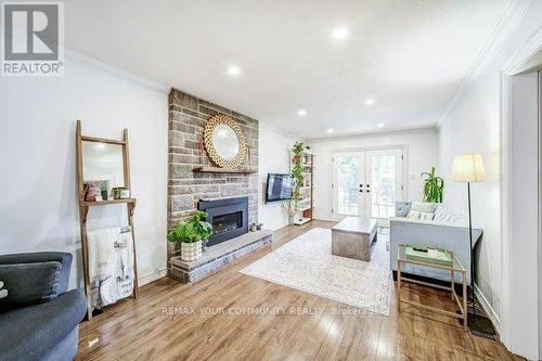 124 TYSON DRIVE  East Gwillimbury, ON L0G 1H0