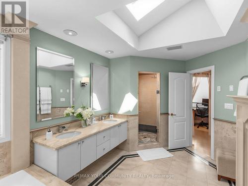 477 Old Orchard Grove, Toronto, ON - Indoor Photo Showing Bathroom