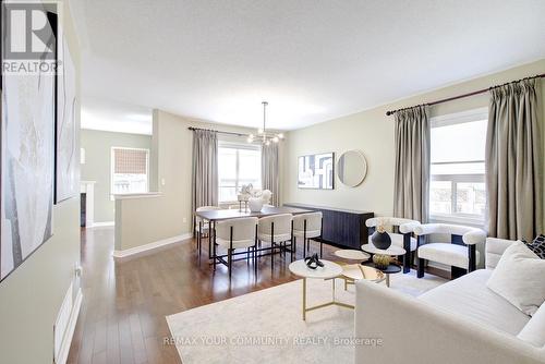 16 Westway Crescent, Vaughan, ON - Indoor Photo Showing Living Room