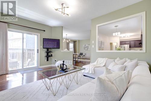 16 Westway Crescent, Vaughan, ON - Indoor Photo Showing Living Room