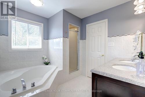 16 Westway Crescent, Vaughan, ON - Indoor Photo Showing Bathroom