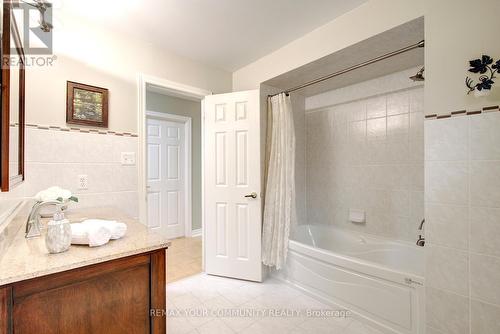 16 Westway Crescent, Vaughan, ON - Indoor Photo Showing Bathroom