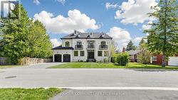 19 BLYTH STREET Richmond Hill, ON L4E 2Y2