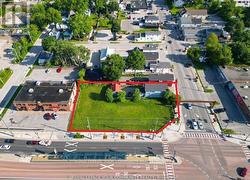 11 MAIN ST (432/438 DAVIS) E Newmarket, ON L3Y 3Y1