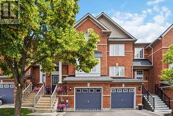 49 LATCHFORD WAY Whitby, ON L1N 9R3