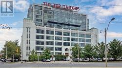 504 - 637 LAKE SHORE BOULEVARD Toronto, ON M5V 3J6
