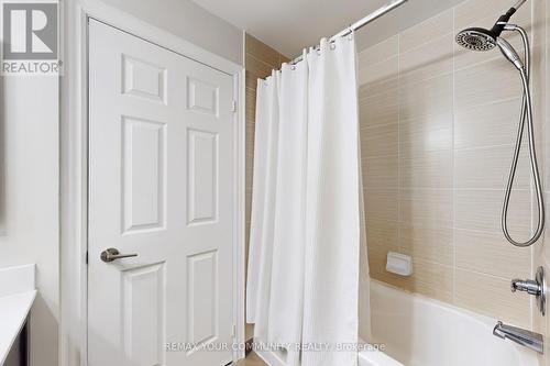 962 - 23 Cox Boulevard, Markham, ON - Indoor Photo Showing Bathroom