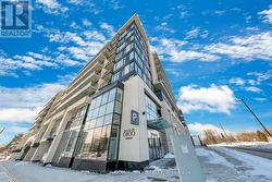 1002 - 8188 YONGE STREET Vaughan, ON L4J 0M2