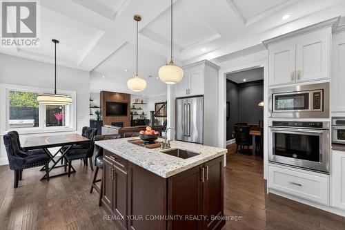 6 Grayson Road, Ajax, ON - Indoor Photo Showing Kitchen With Stainless Steel Kitchen With Upgraded Kitchen
