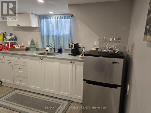 19 Ormonde Avenue, St. Catharines, ON - Indoor Photo Showing Kitchen