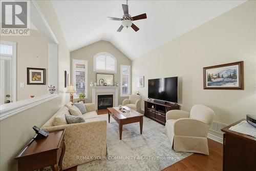 51 Tonner Crescent, Aurora, ON - Indoor Photo Showing Living Room With Fireplace