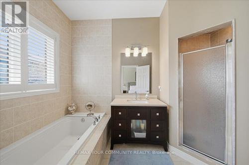 51 Tonner Crescent, Aurora, ON - Indoor Photo Showing Bathroom