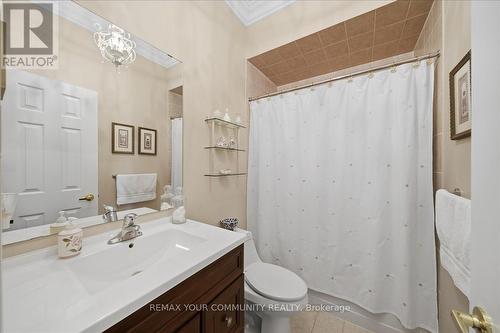 51 Tonner Crescent, Aurora, ON - Indoor Photo Showing Bathroom