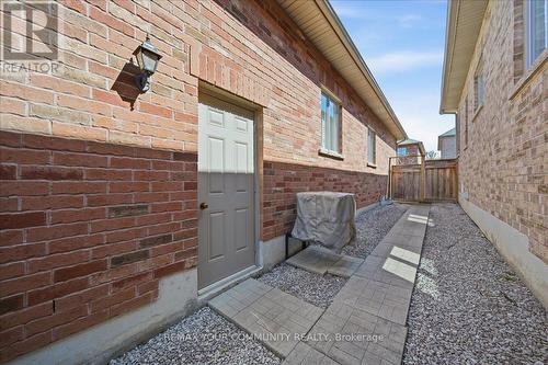 51 Tonner Crescent, Aurora, ON - Outdoor With Exterior