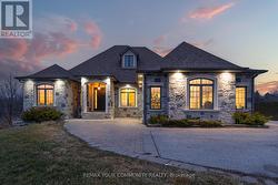 20111 BATHURST STREET E East Gwillimbury, ON L9N 1N3
