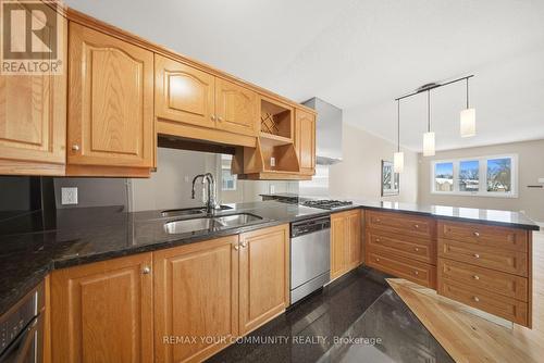1500 Paddington Court, Burlington, ON - Indoor Photo Showing Kitchen With Double Sink