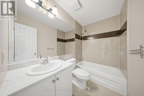 1500 Paddington Court, Burlington, ON - Indoor Photo Showing Bathroom