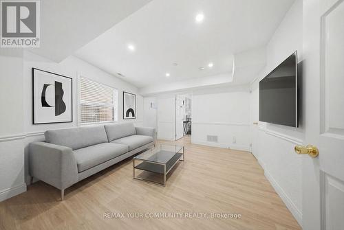 1500 Paddington Court, Burlington, ON - Indoor