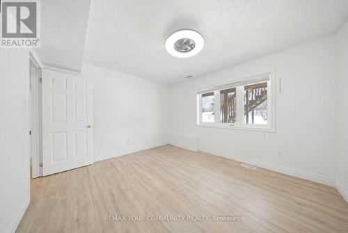 1500 Paddington Court, Burlington, ON - Indoor Photo Showing Other Room