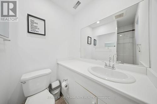 1500 Paddington Court, Burlington, ON - Indoor Photo Showing Bathroom
