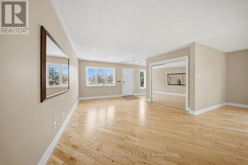 1500 Paddington Court, Burlington, ON - Indoor Photo Showing Other Room