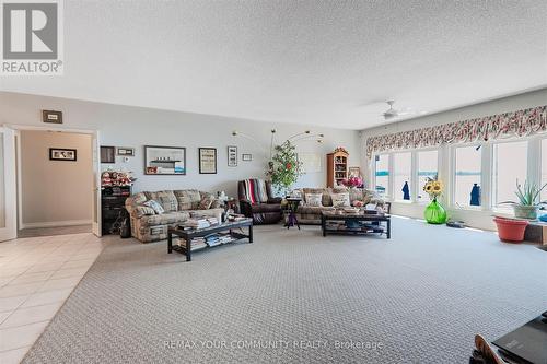 1834 Tiny Beaches Road S, Tiny, ON - Indoor