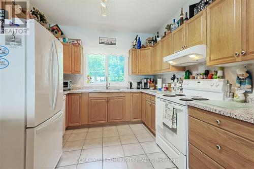 1834 Tiny Beaches Road S, Tiny, ON - Indoor Photo Showing Kitchen