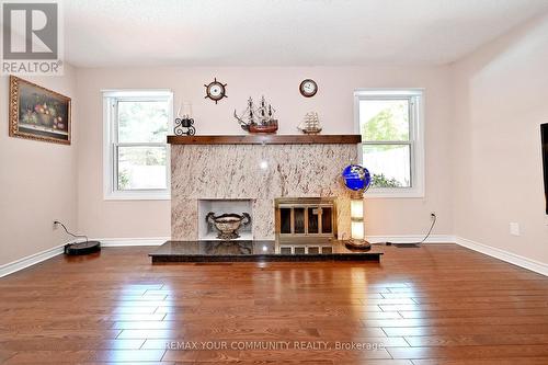 48 Haskell Crescent, Aurora, ON - Indoor Photo Showing Other Room