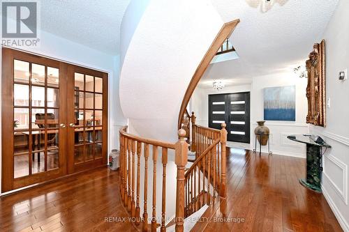 48 Haskell Crescent, Aurora, ON - Indoor Photo Showing Other Room