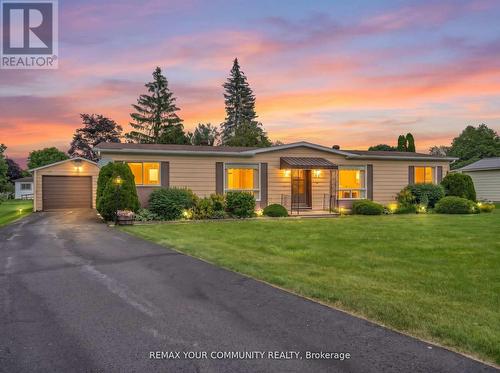 22 EMERY COURT  Georgina, ON L0E 1R0
