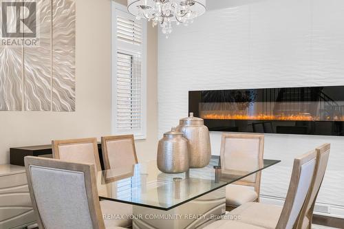 8 King Boulevard, King, ON - Indoor Photo Showing Dining Room