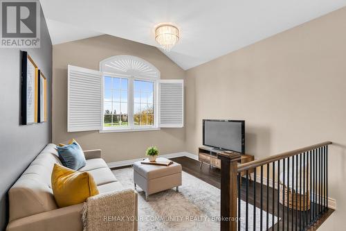 8 King Boulevard, King, ON - Indoor