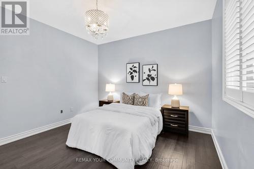8 King Boulevard, King, ON - Indoor Photo Showing Bedroom