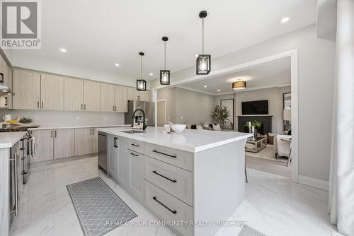 56 Robin Trail, Scugog, ON - Indoor Photo Showing Kitchen With Upgraded Kitchen
